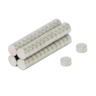 Imagen de N42 Magnet de Neodimio Para Artes, Manualidades, Fabricación Modelos, Bricolaje Y Pasatiempos 2mm Dia x 1mm Espesor 0.11kg Paquete 50