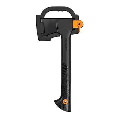 Imagen de Fiskars Hacha universal, Solid, con funda para transporte, Recubrimiento antiadherente, Hoja de acero/Mango plástico reforzado fibra vidrio, Negro, A6, Longitud: 39 cm, 652 g, 1052046