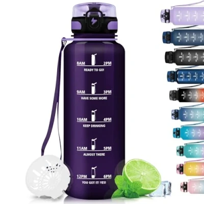 Imagen de Grsta Botella de Agua 1500ML Deportiva, a Prueba Fugas y sin BPA, Motivacional para Gimnasio con Sello Tiempo la gimnasio, Camping Morado Profundo