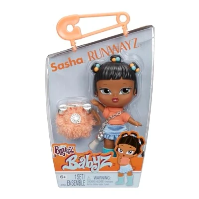 Imagen de Bratz Babyz Runwayz Sasha 1 Muñeca de Moda Coleccionable con un Elegante Conjunto, bebé Collar Que Sirve Llavero Juguete Infantil para Mayores 6 años