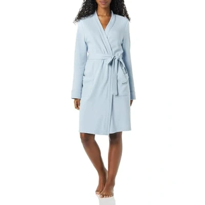 Imagen de Amazon Essentials Bata Media Ligera con Diseño Gofrado (Disponible en Tallas Grandes) Mujer, Azul Viejo, L