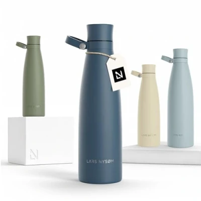 Imagen de LARS NYSØM Botella de Acero Inoxidable aislada 0,75l Agua 0,75 litro a Prueba Fugas para Deportes, Bicicleta, Perro, (Stone Blue, 750ml)