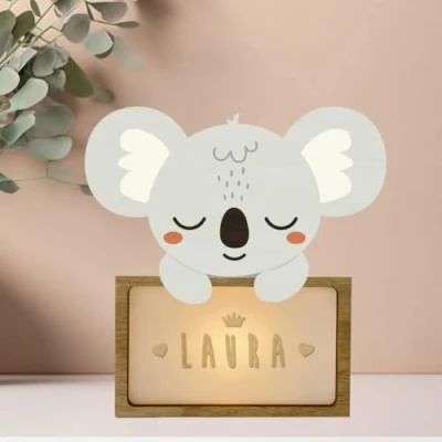 Imagen de WONDEE Vintiun Regalos Personalizados Originales para Bebés, Lámpara Personalizada Bebé Quitamiedos de Koala Bebés Recién Nacidos Niña y Niño (Incluye cable USB C)