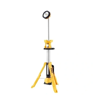 Imagen de DEWALT DCL079 XJ Foco LED con Trípode XR 18V, 3.000 lúmenes, Protección IP55 contra polvo y agua, Sin cargador/batería