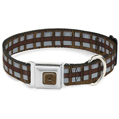 Imagen de Hebilla para cinturón de seguridad Star Wars Chewbacca Bandolier color marrón gris disponible en tamaños ajustables perros pequeños, medianos y grandes