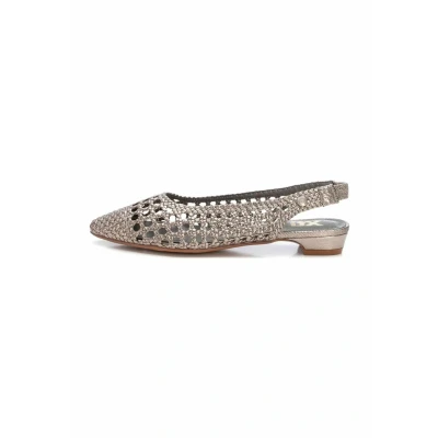 Imagen de XTI Zapato Mujer Plomo Calzado Cómodo y Versátil Moda Casual Modelo 14378502 (Talla 37)