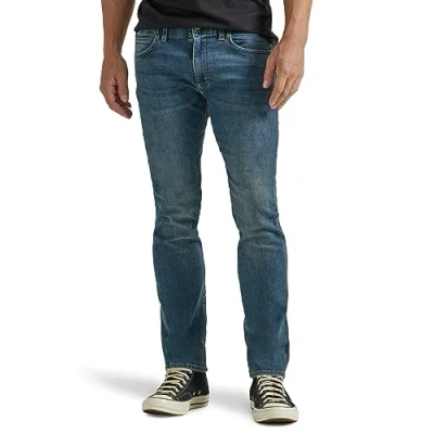 Imagen de Lee Extreme Motion Slim Straight Vaqueros para hombre, Cortez, 32W x 30L