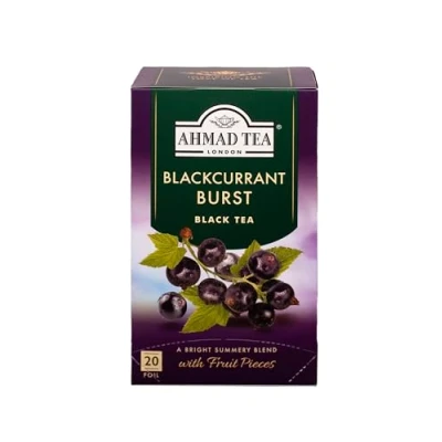 Imagen de Ahmad Tea Blackcurrant Burst té negro con grosella negra trozos de fruta bolsitas envueltas individualmente y selladas aroma 2 g por ración 20
