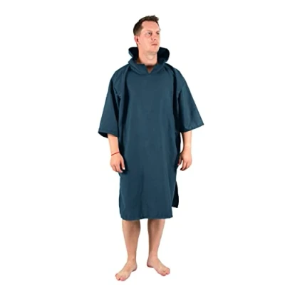 Imagen de Albornoz cambiador compacto Lifeventure Poncho de microfibra ligero y elástico con capucha para surfear, nadar acampar