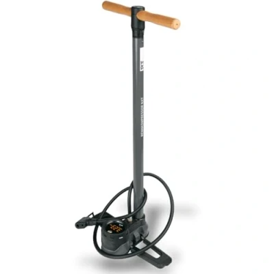 Imagen de SKS Germany Compresor NXT Digi Bomba de pie (Bomba Aire para Todos los Tipos válvulas, manómetro Digital LED, Tubo Metal, Base Mango Madera, presión máxima: 16 bar/232 PSI),