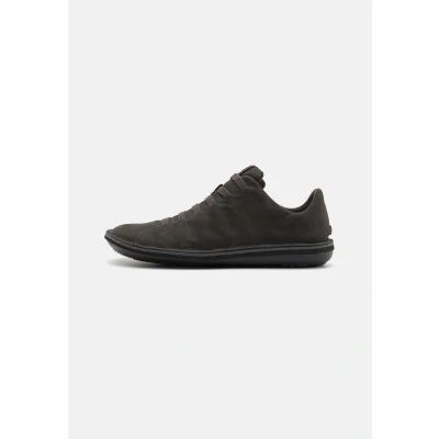 Imagen de Camper Beetle Zapatillas, Hombre, Talla: 43, Drybuck meteor/nero Zapatos