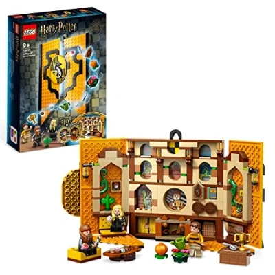 Imagen de LEGO 76412 Harry Potter Estandarte de la Casa Hufflepuff, Sala Común del Castillo Hogwarts o Cuadro Pared, Juguete Viaje Coleccionable, 3 Mini Figuras