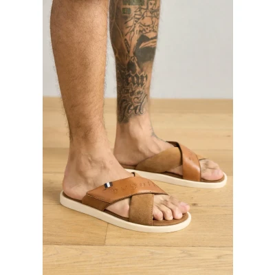 Imagen de bugatti Derek Sandalias planas cognac, Hombre, Talla: 40, Cognac Zapatos