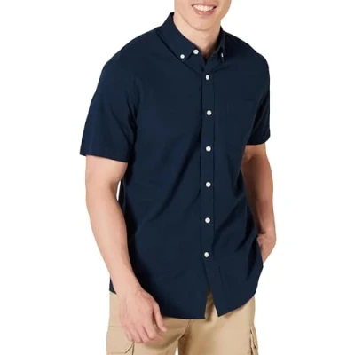 Imagen de Amazon Essentials Camisa Oxford con Bolsillo de Manga Corta y Ajuste Normal Hombre, Azul Marino, L