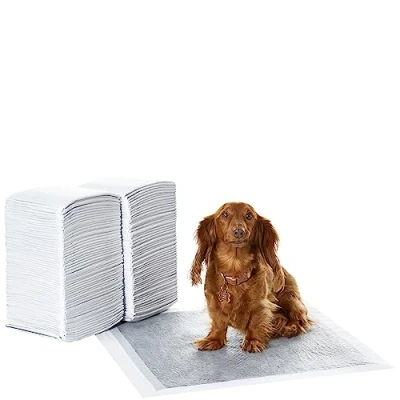 Imagen de Amazon Basics Almohadillas de adiestramiento perros y cachorros, carbón para control olor, a prueba fugas con superficie secado rápido, regular, 120 unidades, Gris