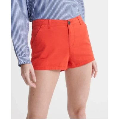 Imagen de Mini shorts chinos de mujer Superdry