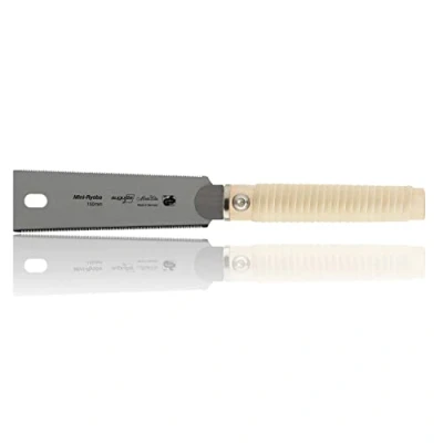 Imagen de Augusta Heckenrose sierra japonesa Mini Ryoba tradicional con mango robusto de fresno corte diamante por tres lados dentado especial para cortes finos en madera