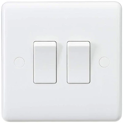Imagen de Knightsbridge CU3000 Interruptor de 2 vías (Borde Curvado, 10 A, 230 V, vías), Color Blanco