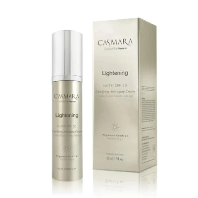 Imagen de Casmara, Lightening Clarifying 50 ml, FPS 50. Crema facial antiedad, despigmentante y antimanchas que combate la aparición de los signos envejecimiento.