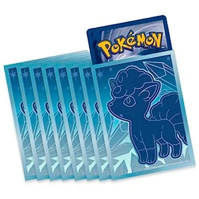 Imagen de Friki Monkey fundas para caja de entrenamiento Elite Pokémon (65 fundas), muestra tus cartas con las promocionales ETB, (Azul Alola Vulpix)