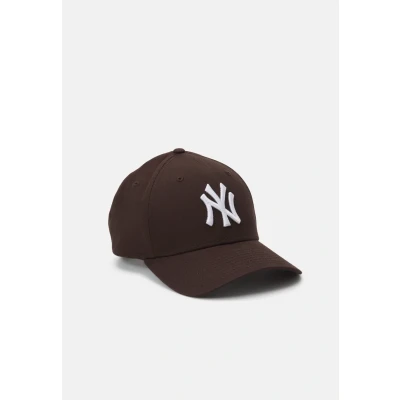 Imagen de New Era League Essential 9FORTY Unisex Gorra, Talla: One Size, Brown/white