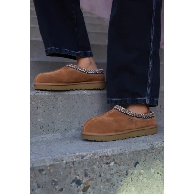 Imagen de UGG Tasman Pantuflas, Hombre, Talla: 46, Chestnut Zapatos