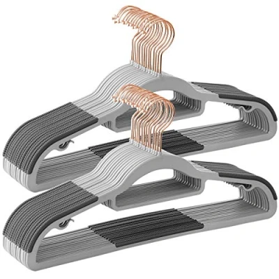 Imagen de SONGMICS Perchas de plástico resistente con diseño antideslizante, ahorro espacio, 0,5 cm grosor, 42 largo, gancho giratorio 360, color gris claro y oscuro CRP020G01