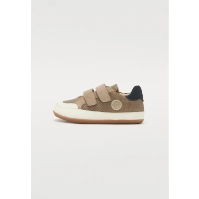 Imagen de Gioseppo Ripton Unisex Zapatillas para niños, Talla: 27, Taupe Zapatos