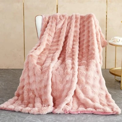 Imagen de Manta Sofa de Felpa Conejo Super Suave Cálida, Gruesa Franela 1000 g/m² Cama Multifuncional Esponjosa para Dormitorio Sofá Viajes Niños Camping Blanket(Rosa, 130 x 160 cm)