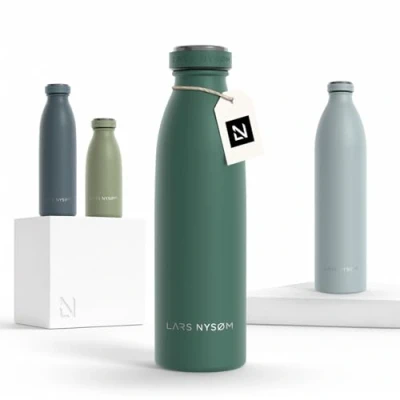 Imagen de Lars NYSØM Botella de Acero Inoxidable aislada 0,5l Agua 0,5 litro a Prueba Fugas para Deportes, Bicicleta, Perro, (Pine Green, 500ml)