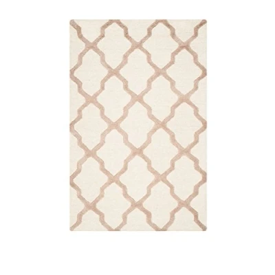 Imagen de SAFAVIEH Alfombra Ava Textured Area Rug, 121 x 182 cm Marfil
