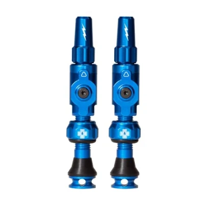 Imagen de Muc Off Big Bore Lite Tubeless Valves, Blue 45mm Precision Engineered Dust Caps for Bikes with Revolutionary Airflow Technology Presta Valve MTB/Road/Gravel