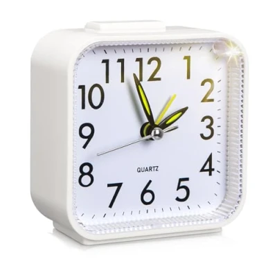 Imagen de Birshe Reloj Despertador Analógico de Mesa Silencioso Sin Tictac con Luz Nocturna Pequeño Despertadores Mesilla (White)
