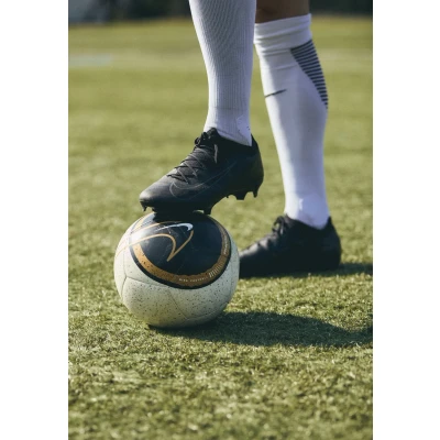 Imagen de Nike Performance ZM Vapor 16 PRO FG Botas de fútbol con tacos, Talla: 39, Black/deep jungle Zapatos