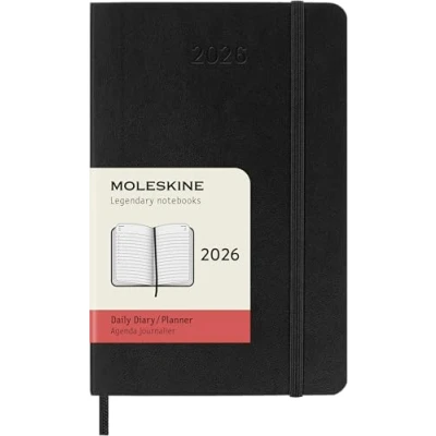 Imagen de Moleskine Agenda Diaria, Diaria 2026 12 Meses, Con Tapa Blanda y Cierre Elástico, Formato Pocket 9x14, Color Negro
