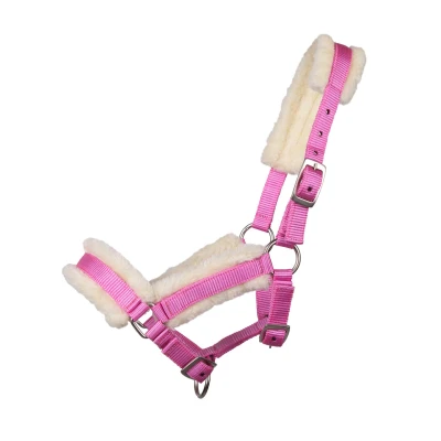 Imagen de Q essentials Halter foal with fur