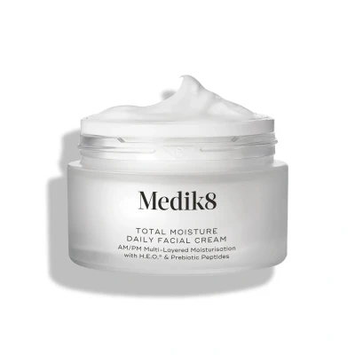 Imagen de Medik8 Total Moisture Daily facial Cream™ crema hidratante con ácido hialurónico, de día y noche, hidratación instantánea, profunda duradera clínicamente probada, sin fragancia par