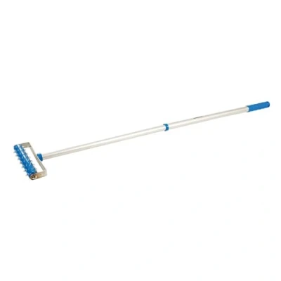 Imagen de Silverline Tools 682361 Rodillo Perforador para Desempapelar con Mango Telescópico