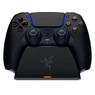 Imagen de Razer Universal Quick Charging Stand Para el mando DualSense de PlayStation 5 (carga rápida, diseño soporte curvo, alimentación USB, navegación con una sola mano) Negro Midnight