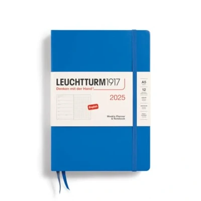 Imagen de LEUCHTTURM1917 370665 Agenda semanal y cuaderno de notas Dotted Medium (A5) 2025, Sky, Inglés