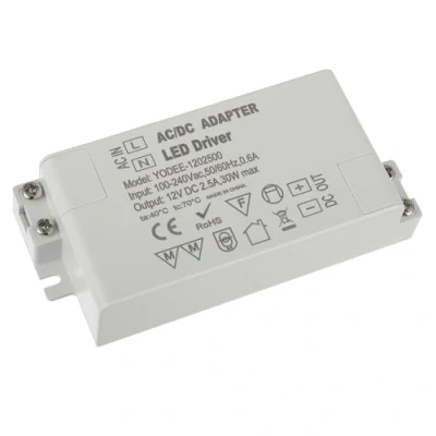 Imagen de EPLZON 12V 30W Transformador LED Controlador Electrónico 2.5A de Voltaje Constante Bajo Para iluminación luminarias