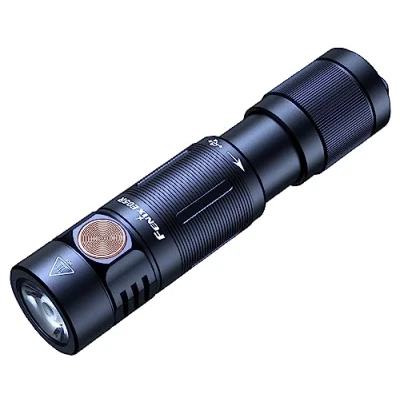 Imagen de FENIX E05R Mini llavero recargable con linterna LED 400 lúmenes 64 m 30 horas máx. Carga micro USB 320 mAh IP68