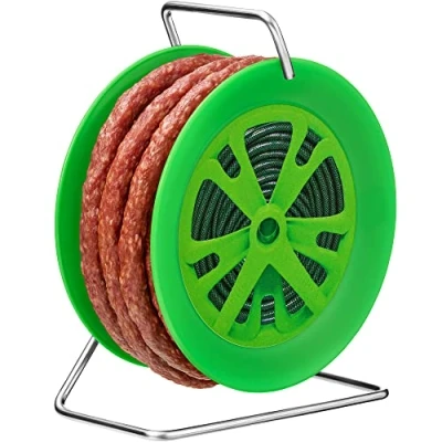 Imagen de WURSTBARON® Bobina de salchicha en diseño manguera, 3,5 m delicioso embutido estilo Cracovia, calidad alta y aroma ahumado, regalo para jardineros, 240 g