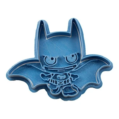 Imagen de Cuticuter Batman Chibi Superheroes Cortador de Galletas, Plástico, Azul, 8x7x1.5 cm
