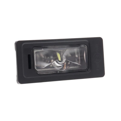 Imagen de VEMO V10 84 0139 Luz Matricula LED ambos lados SKODA: Octavia 3 Schrägheck, Combi, Superb III Familiar, VOLKSWAGEN: Golf 7, Tiguan I