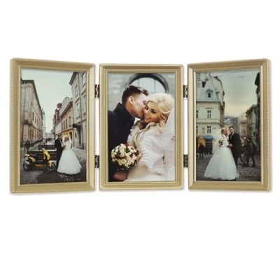 Imagen de Lawrence Frames Marco de fotos triple latón envejecido 4 x 6 con bisagras, diseño borde cuentas, oro satinado