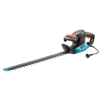 Imagen de tijeras cortasetos eléctricas EasyCut 500/55 de GARDENA: para setos, 500 W, cuchilla 55 cm longitud, separación entre dientes 18 mm, protector contra impactos (9832 20)