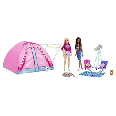 Imagen de Barbie Cosa de Dos Malibu y Brooklyn con Carpa Camping muñecas Tienda campaña 20 Accesorios, Juguete Regalo +3 años (Mattel HGC18)