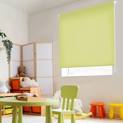 Imagen de Blindecor Ara Estor enrollable translúcido liso Verde pistacho, 120 x 175 cm (ancho por alto) Tamaño de la Tela 117 170 Estores para ventanas
