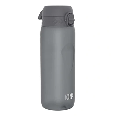 Imagen de Ion8 Botella de Agua, 750ml, Deportiva, a Prueba Fugas, Fácil Abrir, Cerradura Segura, Asa Transporte, Apta para Lavavajillas, Agarre Contorneado, Sin BPA, Neutro en Carbono, Gris